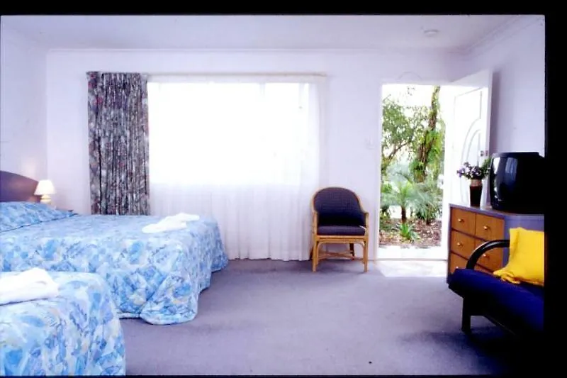 Dolphins Motor Inn Byron Bay Hotel